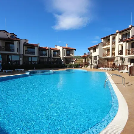 Menada Imperial Heights Apartman