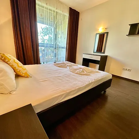 Menada Imperial Heights