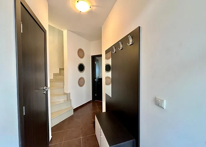 Menada Imperial Heights Slantschew brjag