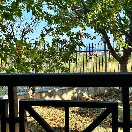 Menada Imperial Heights アパート *